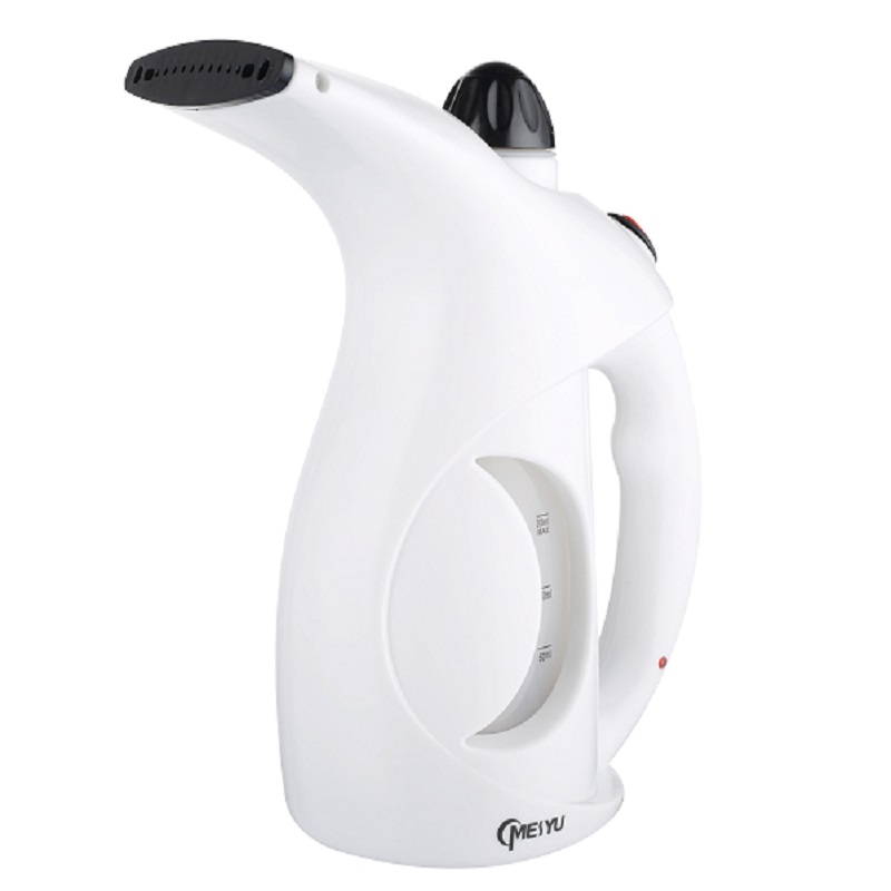 ‌What are the advantages of a portable handy garment steamer?